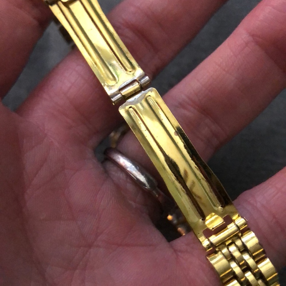 Geneva Gold Watch with Black Dial - Picture 4 of 4
